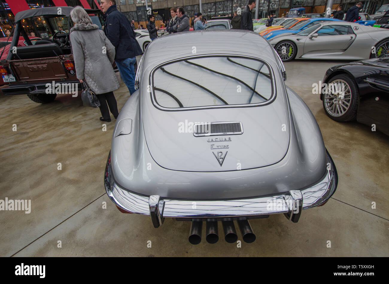 Classic Car museum in Dusseldorf, Germany Stock Photo Alamy