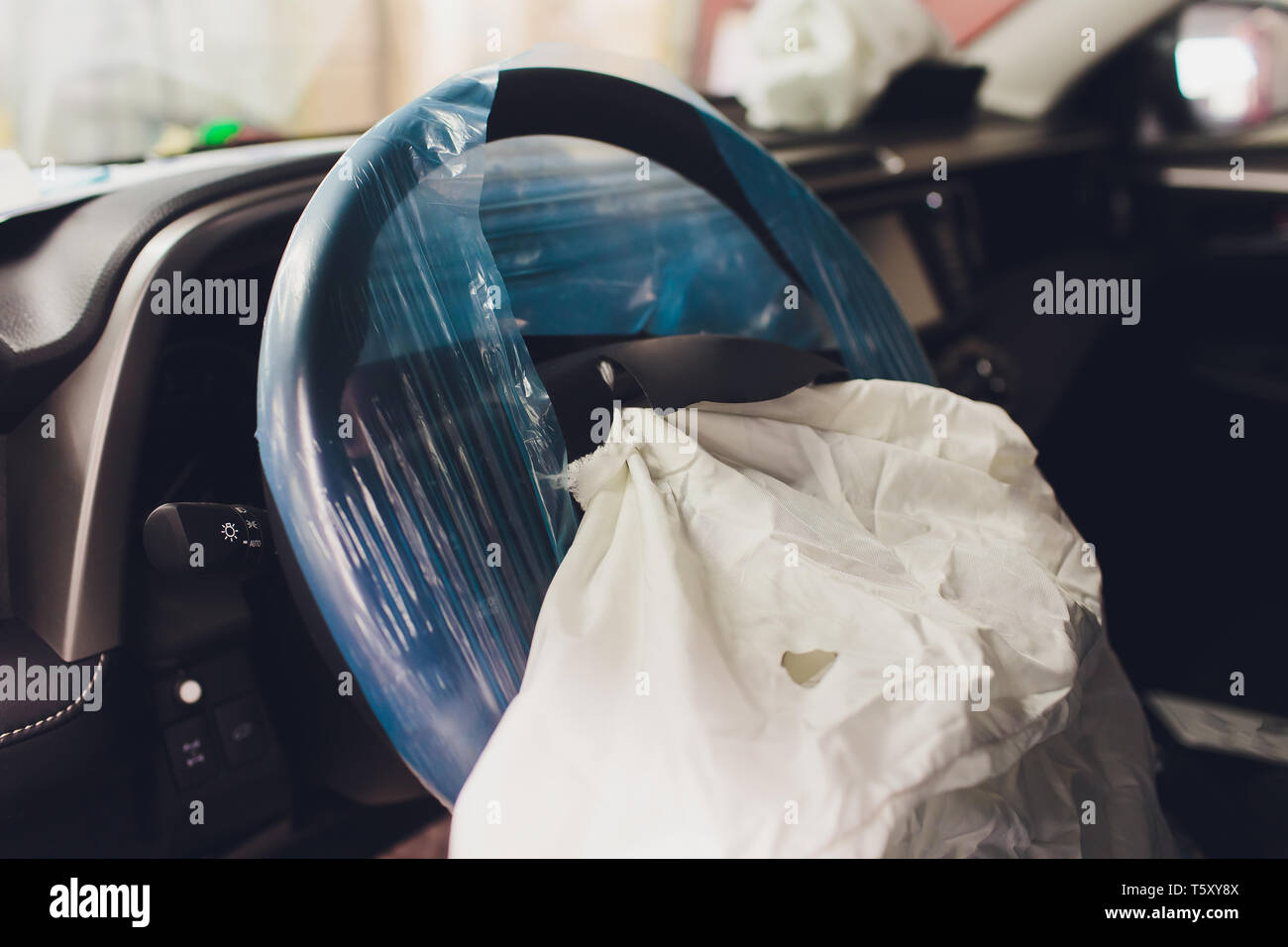 Car Air Bag Crash Stock Photos & Car Air Bag Crash Stock Images Alamy