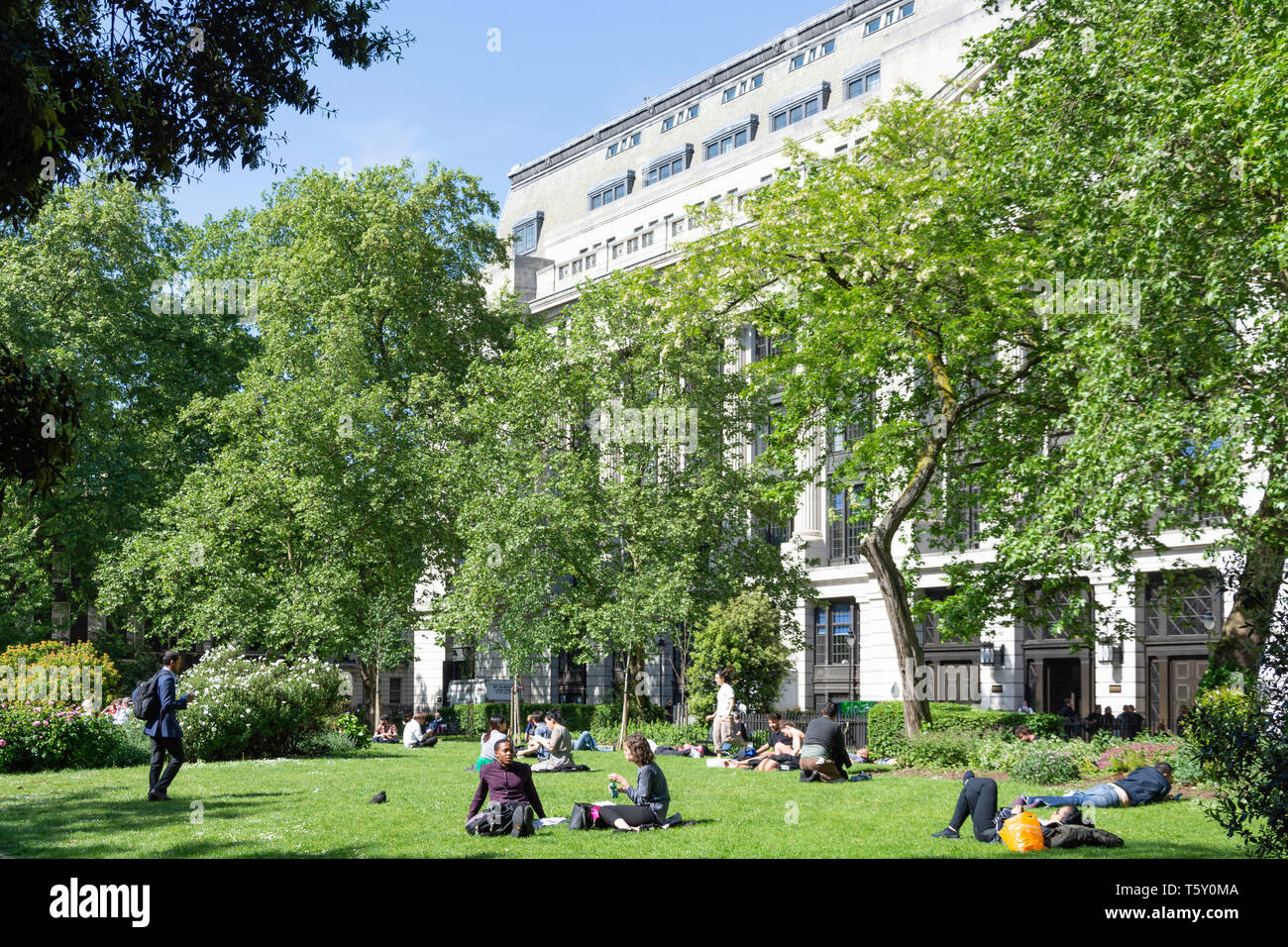 Bloomsbury Square Gardens, Bloomsbury, London Borough of Camden, Greater London, England, United Kingdom Stock Photo