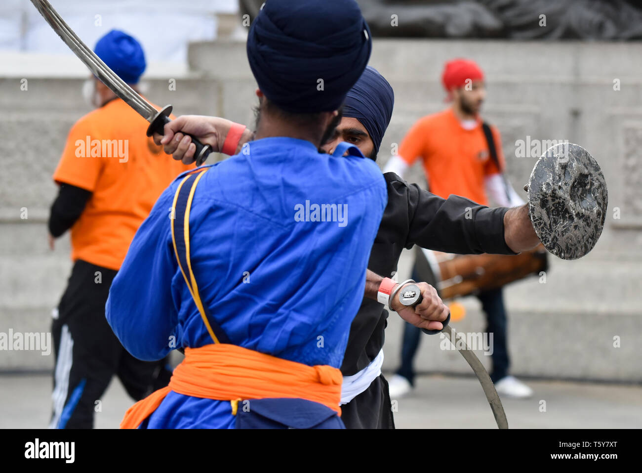 Trafalgar Square, London,UK. 27th April 2019.  The Sikh and Punjabi culture festival, Vaisakhi n Trafalgar Square. Credit: Matthew Chattle/Alamy Live News Stock Photo