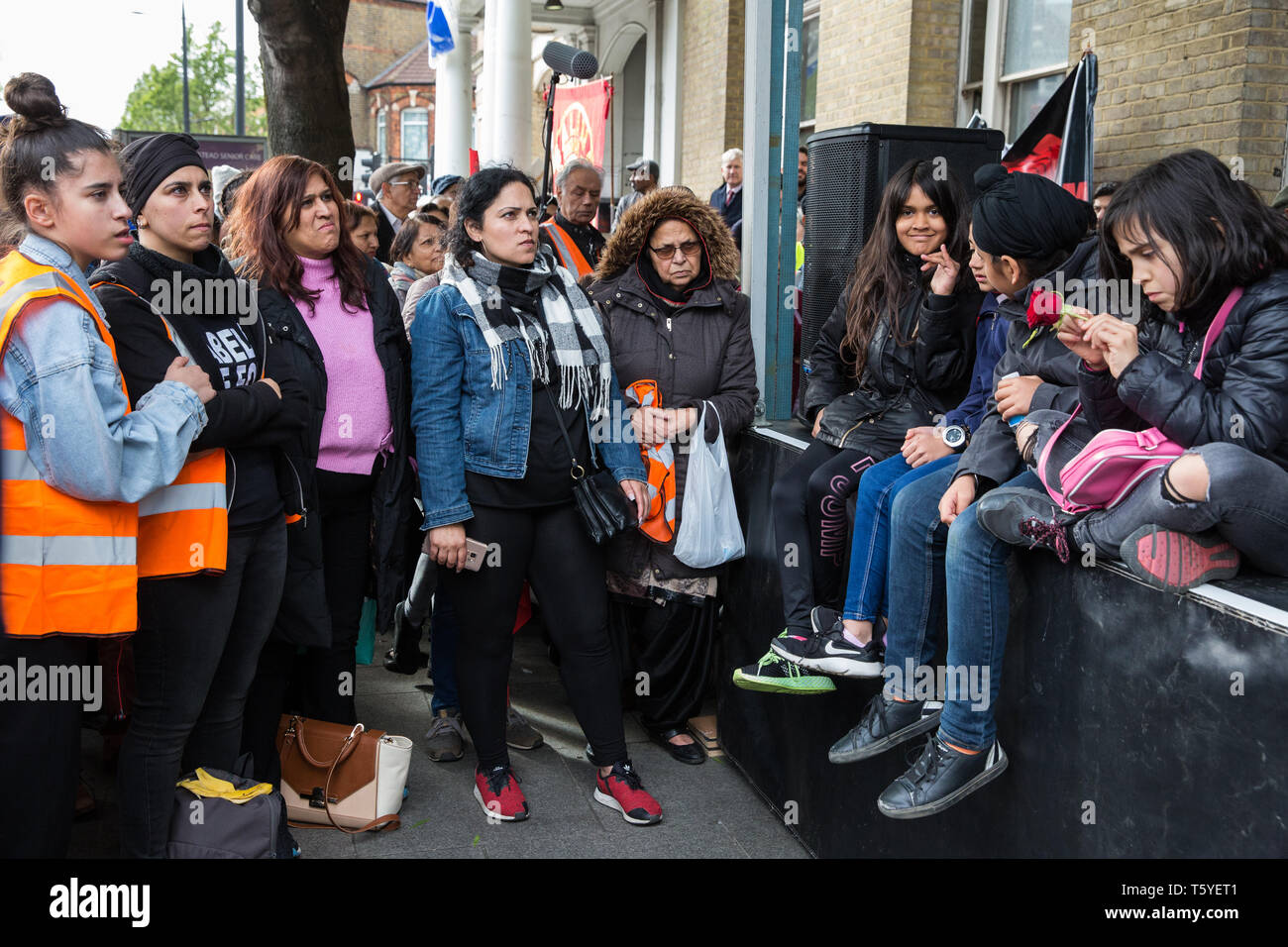 Southall, UK. 27th April 2019. Members of the local community attend a rally outside Southall Town Hall to honour the memories of Gurdip Singh Chaggar and Blair Peach on the 40th anniversary of their deaths. Gurdip Singh Chaggar, a young Asian boy, was the victim of a racially motivated attack whist Blair Peach, a teacher, was killed by the Metropolitan Police’s Special Patrol Group during a peaceful march against the National Front demonstration. Credit: Mark Kerrison/Alamy Live News Stock Photo