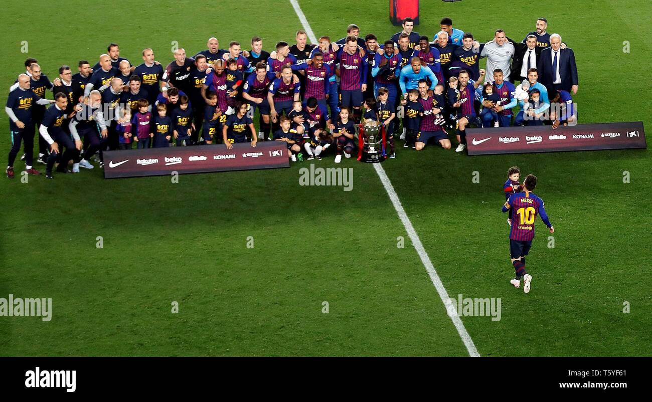 Barcelona, Spain. 27th Apr, 2019. epa07533005 FC Barcelona's players celebrate after winning the LaLiga Primera Division