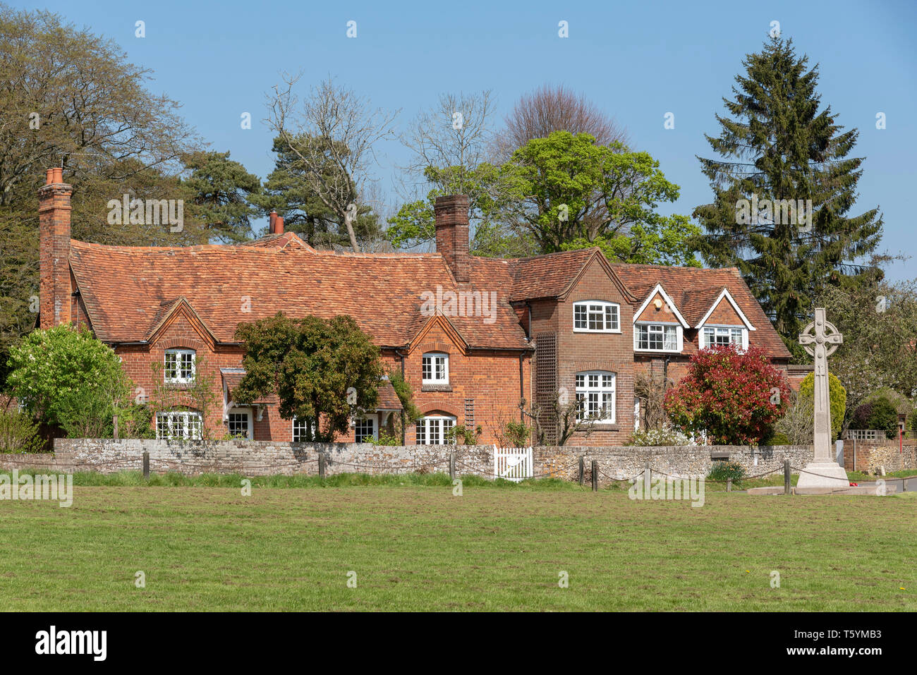 The Lee near Great Missenden, Buckinghamshire, England, UK, A tiny village with cottages around