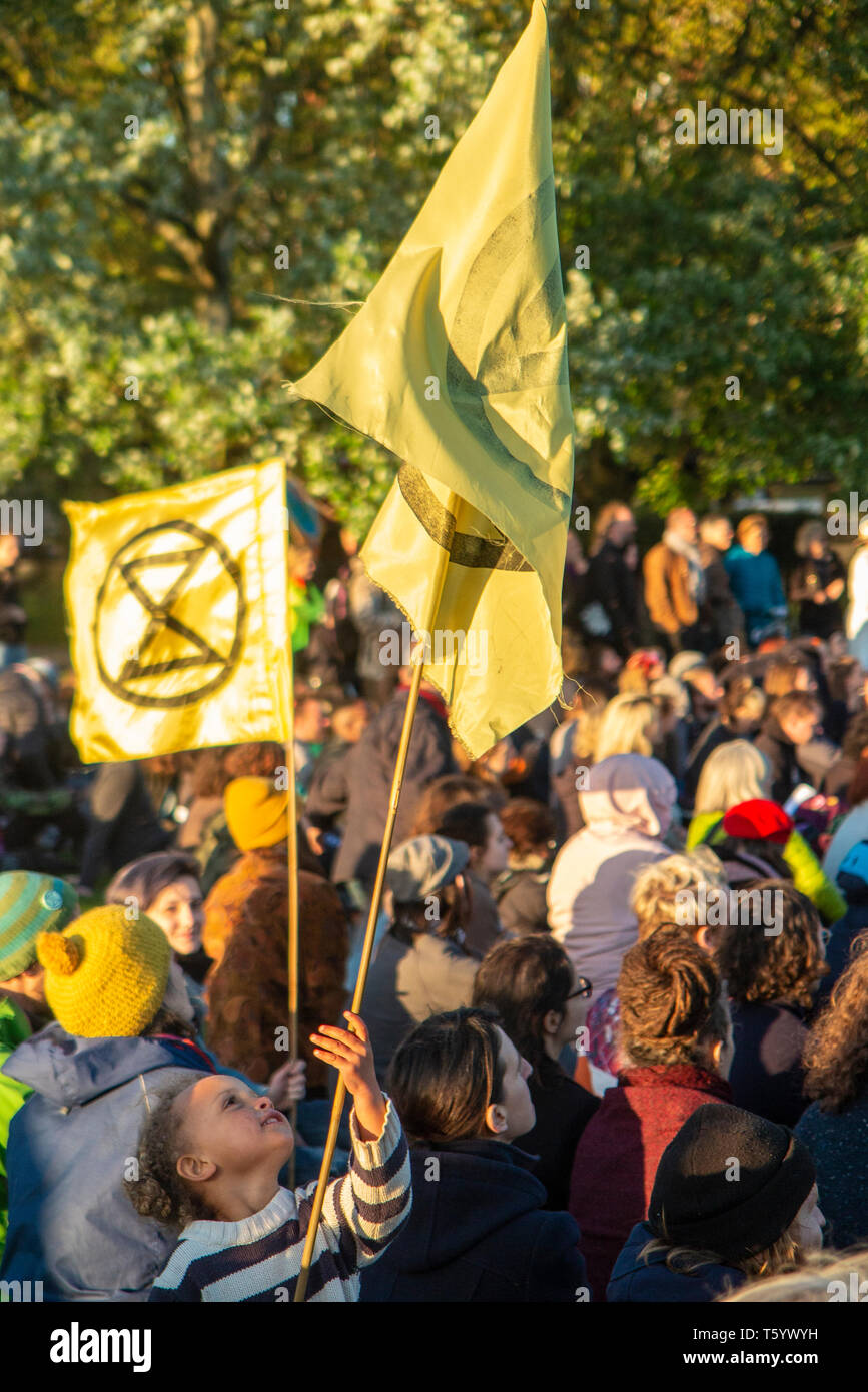 Crowds at the Closing Ceremony of the Extinction Rebellion