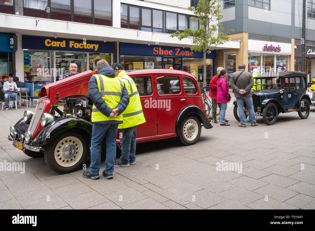 Farnborough town centre hampshire hires stock photography and images Alamy