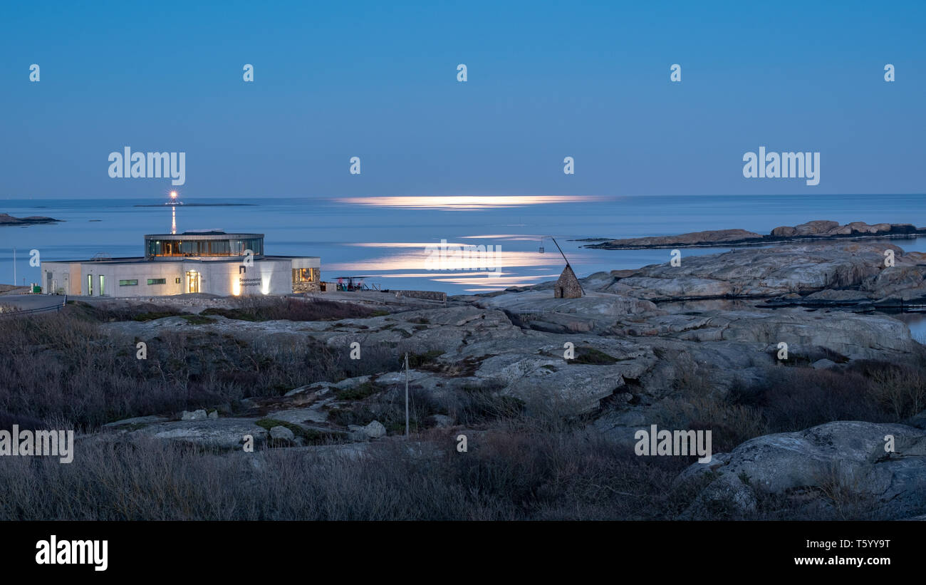'The world's end' rocks at with the light house at night in Tjøme, Norway Stock Photo