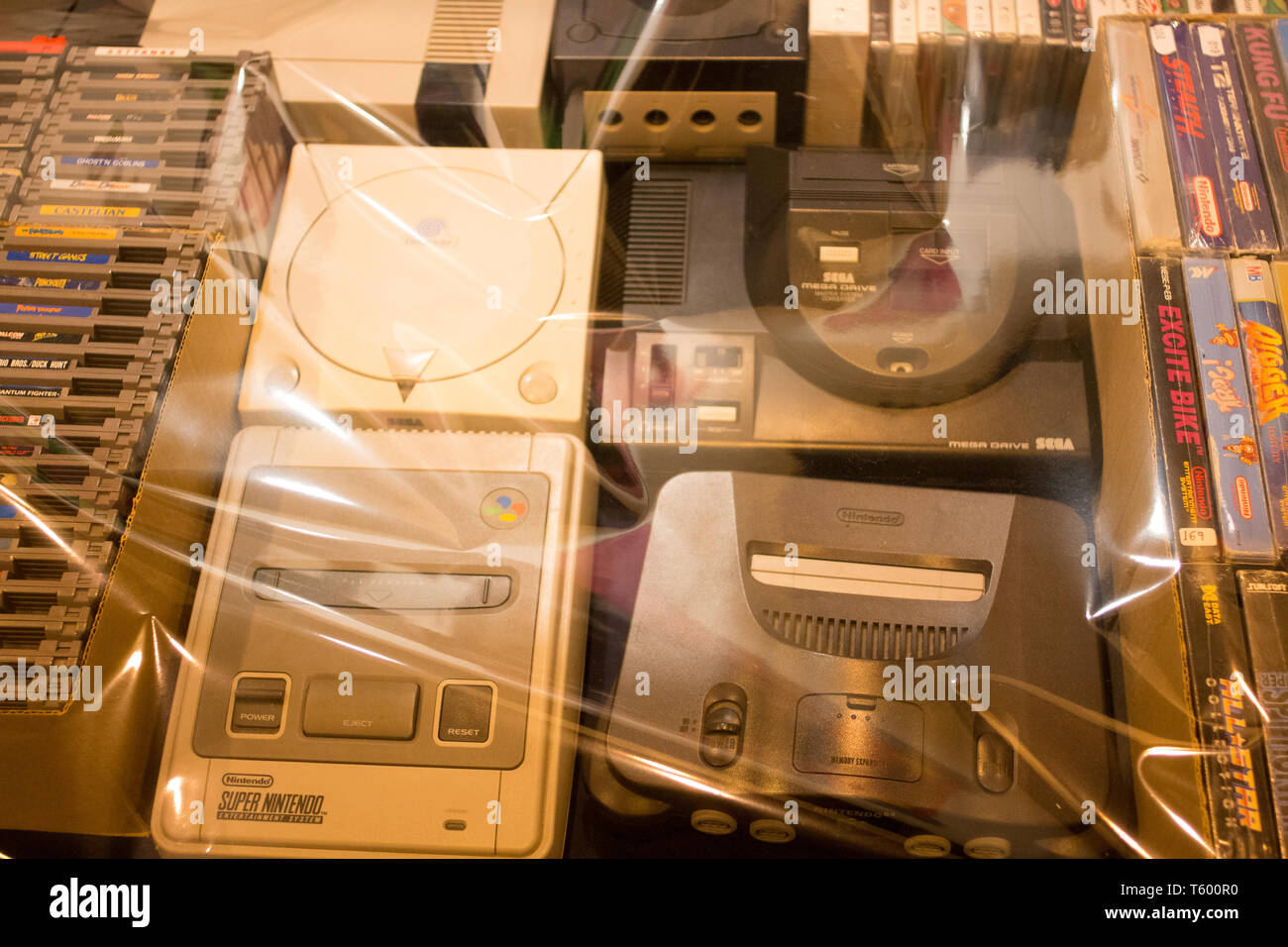 Madrid, Spain. 27th Apr, 2019. Sega Dreamcast, Mega Drive 32X, Super Nintendo and Nintendo 64. Credit: Jorge Gonzalez/Pacific Press/Alamy Live News Stock Photo