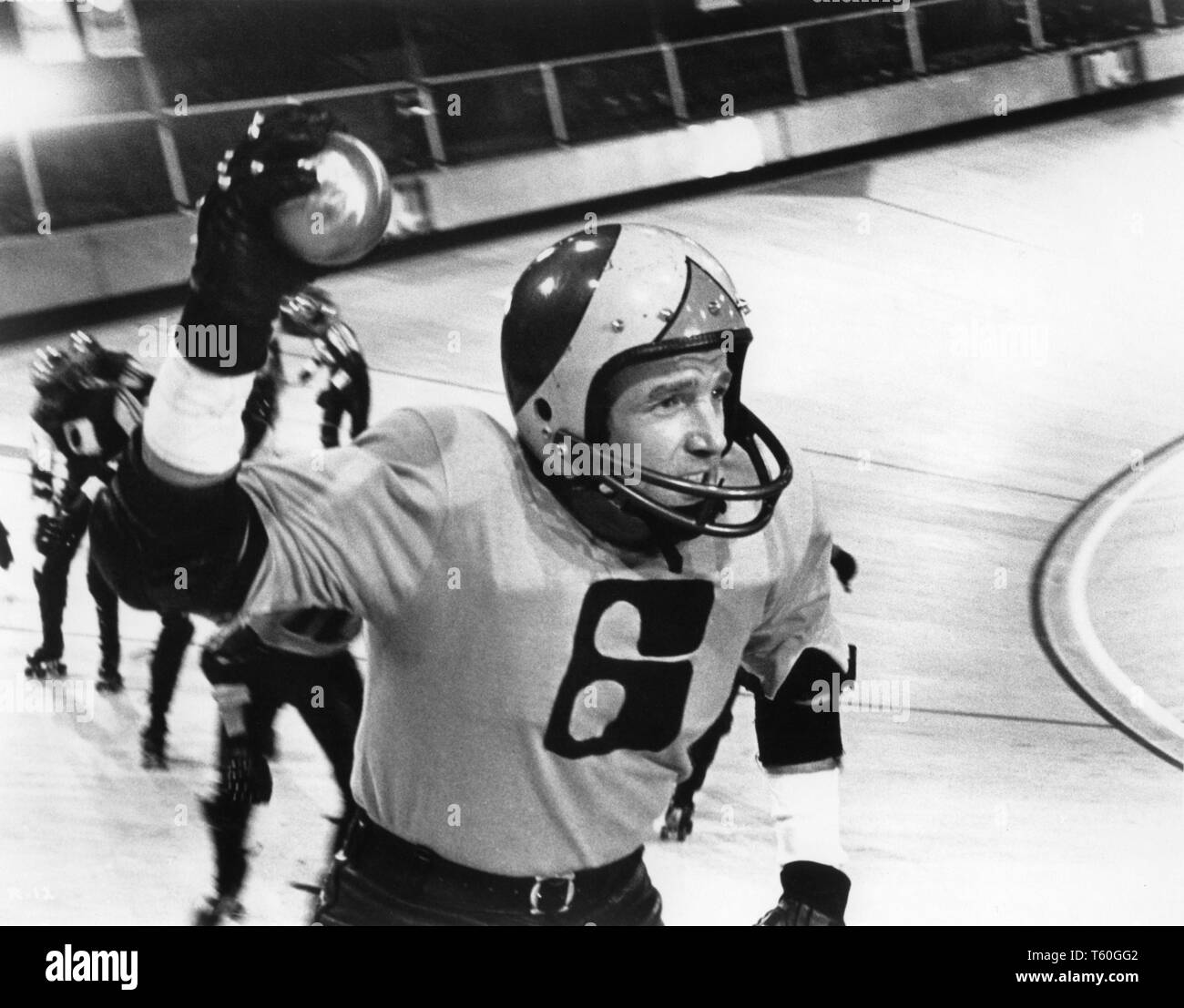 James Caan as Jonathan E. ROLLERBALL 1975 director Norman Jewison  Algonquin / United Artists Stock Photo