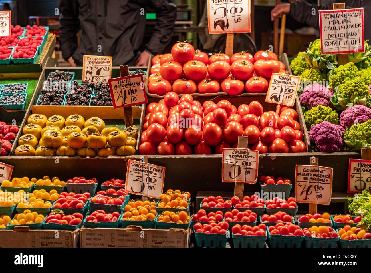 Fresh Tomatoes for Sale in outdoor market Stock Photo - Alamy
