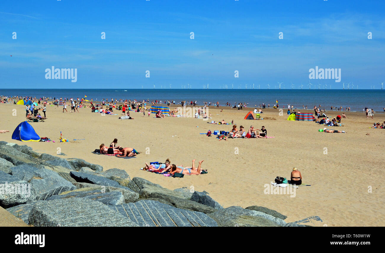 Skegness Seaside Hot Hi res Stock Photography And Images Alamy