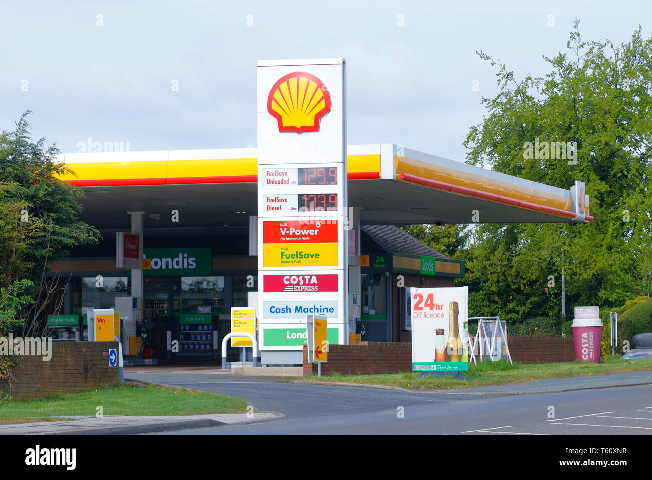 'shell Garage' Petrol High Resolution Stock Photography and Images Alamy