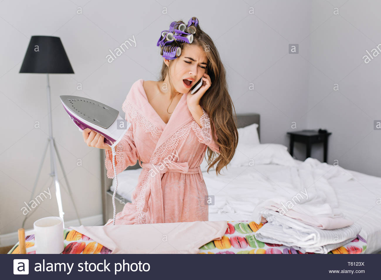 young housewife pics
