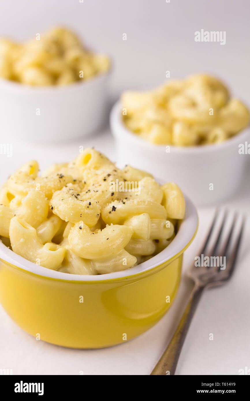 Three bowls of macaroni and cheese Stock Photo Alamy
