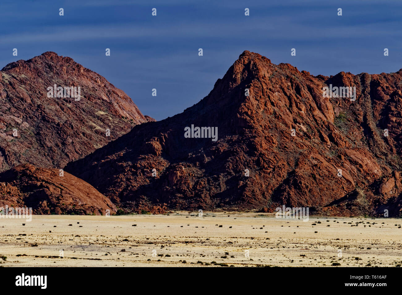 Naukluft Mountains, see from Sesriem, Namib-Naukluft-Park, Maltahöhe District, Hardap Region, Namibia Stock Photo