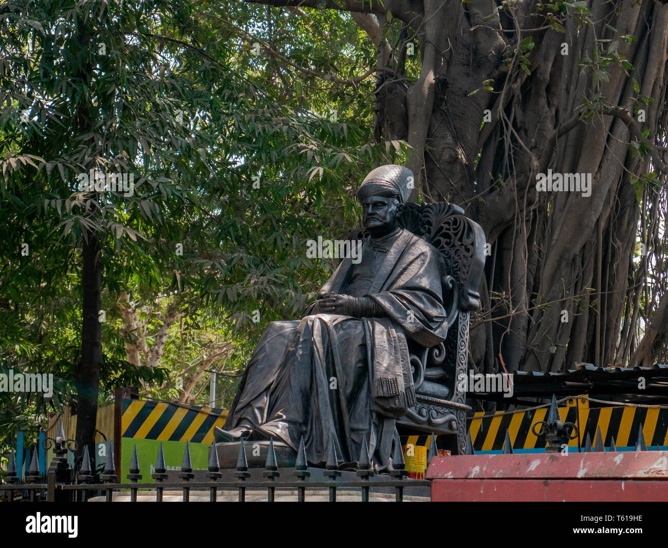 15-Apr-2019-statue of Sir Jamsetjee Jejeebhoy, 1st Baronet Jejeebhoy of Bombay near oval maidan-MUMBAI maharashtra INDIA Stock Photo