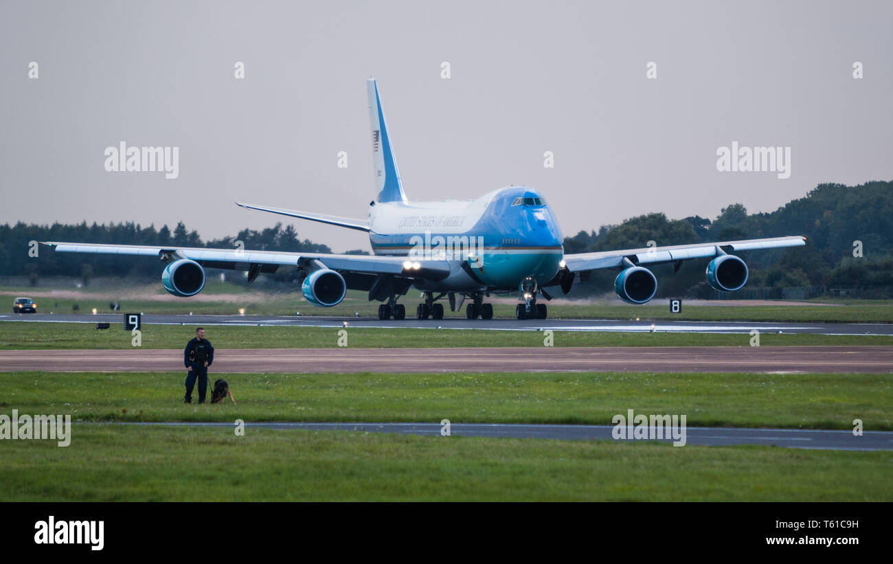 Air Force One arriving at Fairford with President Obama on board. Stock Photo