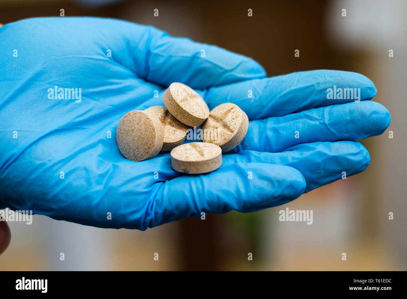 Holds in the hand hi-res stock photography and images - Alamy