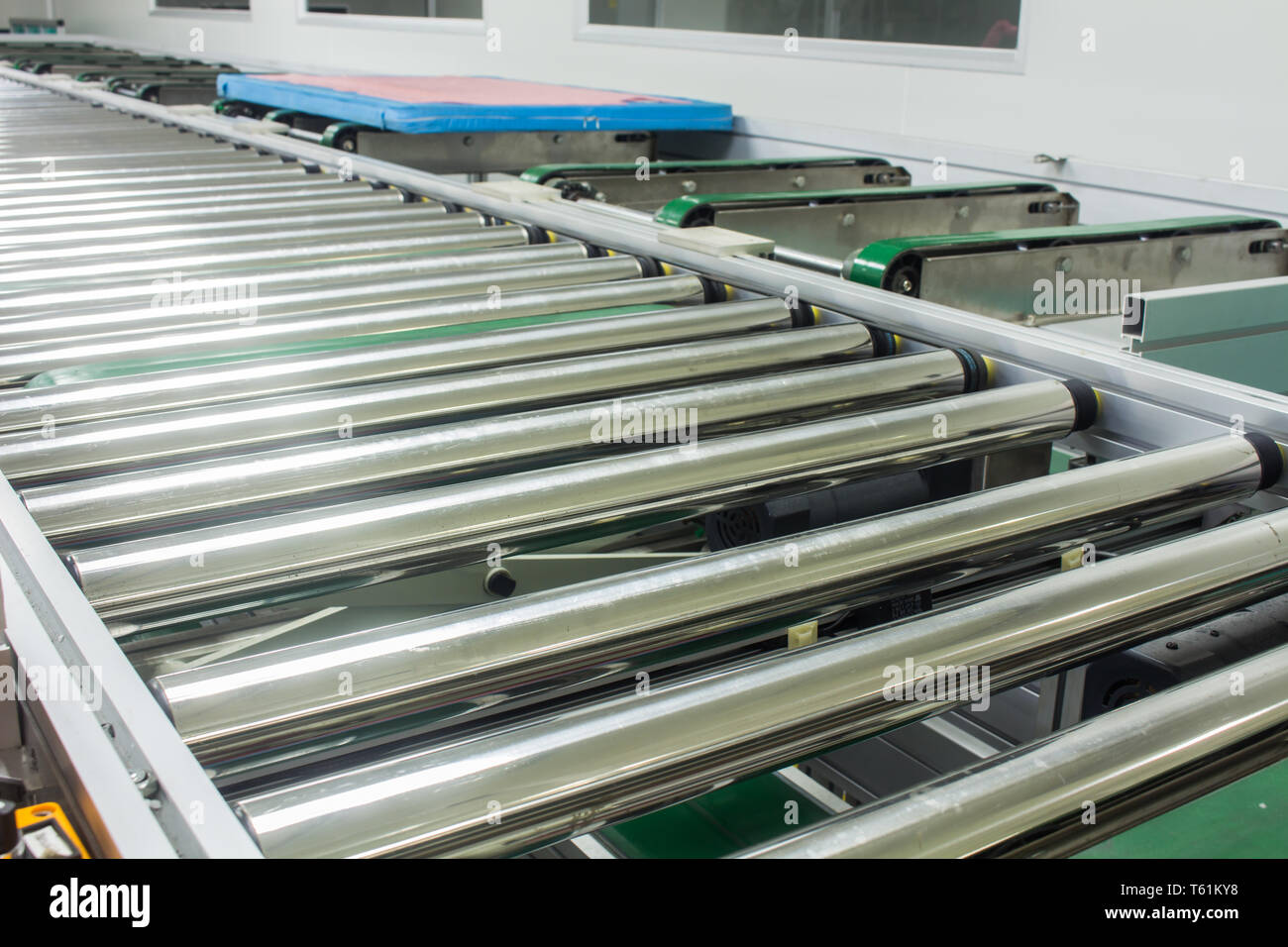 chain and conveyor