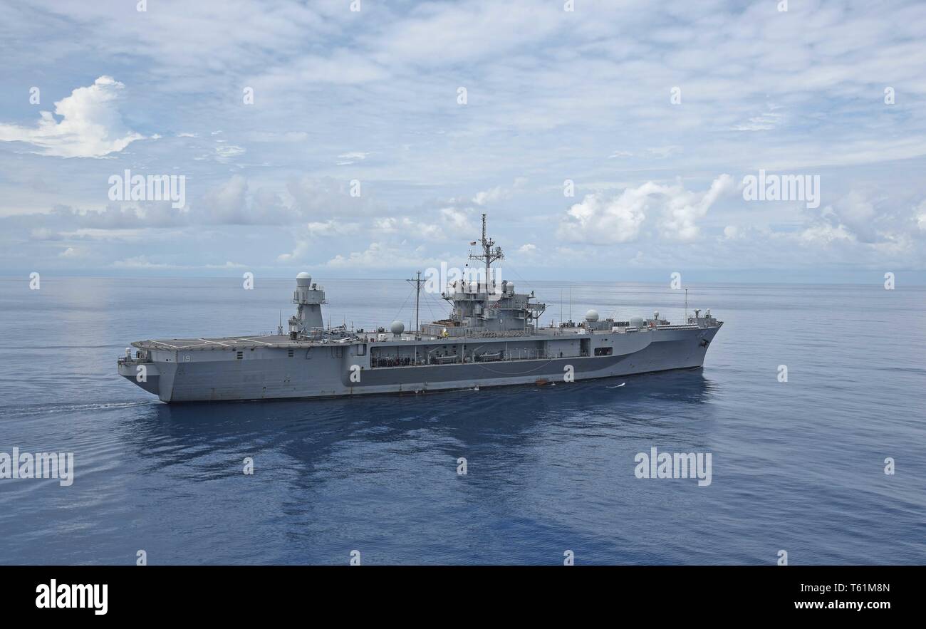 U s 7th fleet command ship uss blue ridge lcc 19 hi-res stock ...