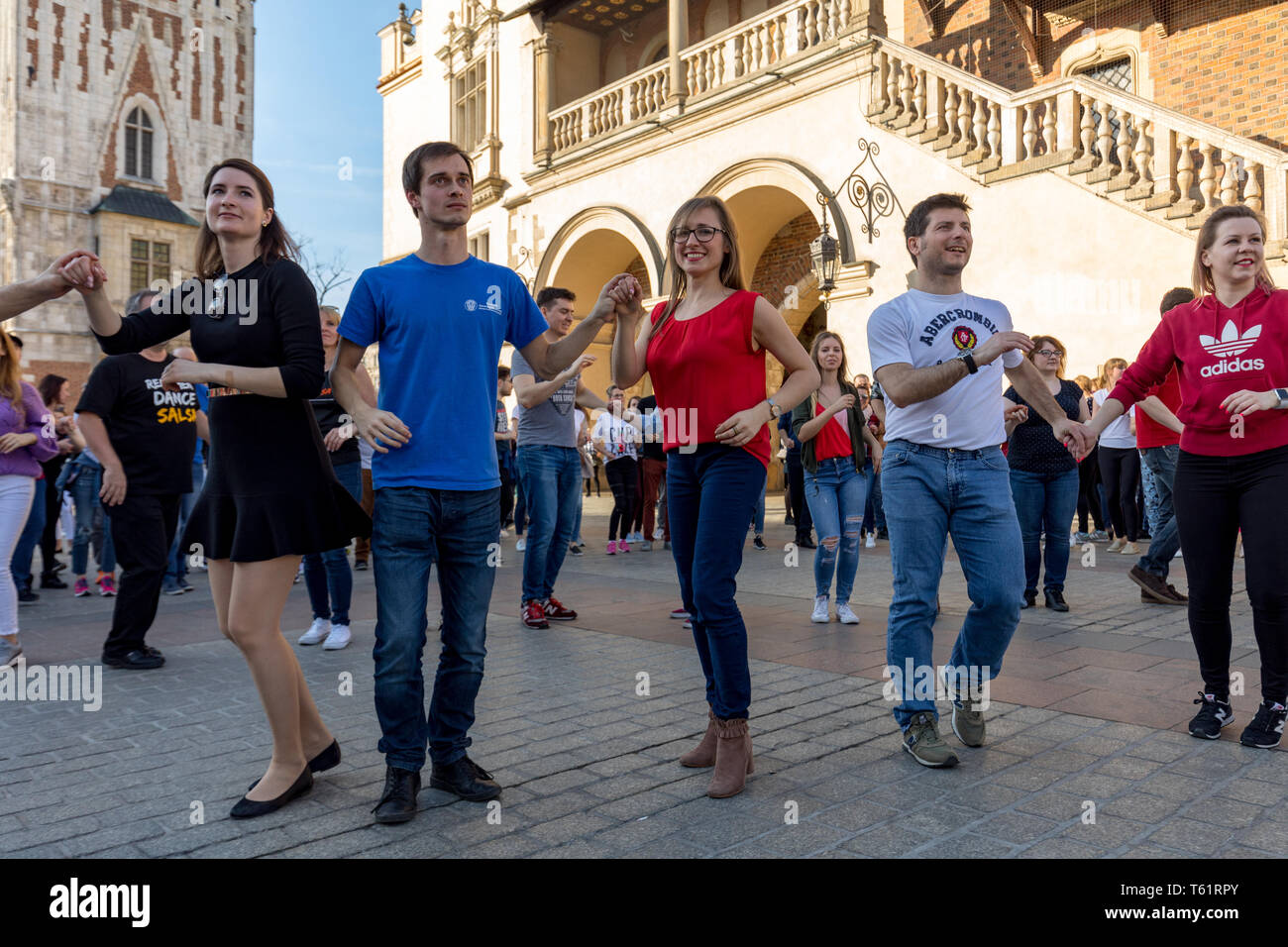 Dance Flash Mob High Resolution Stock Photography and Images - Alamy