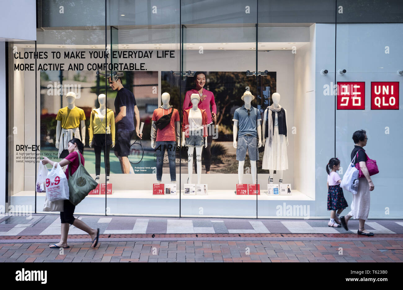 Hong Kong. 26th Apr, 2019. Japanese clothing brand store Uniqlo seen in Causeway  Bay. Credit: Budrul Chukrut/SOPA Images/ZUMA Wire/Alamy Live News Stock  Photo - Alamy
