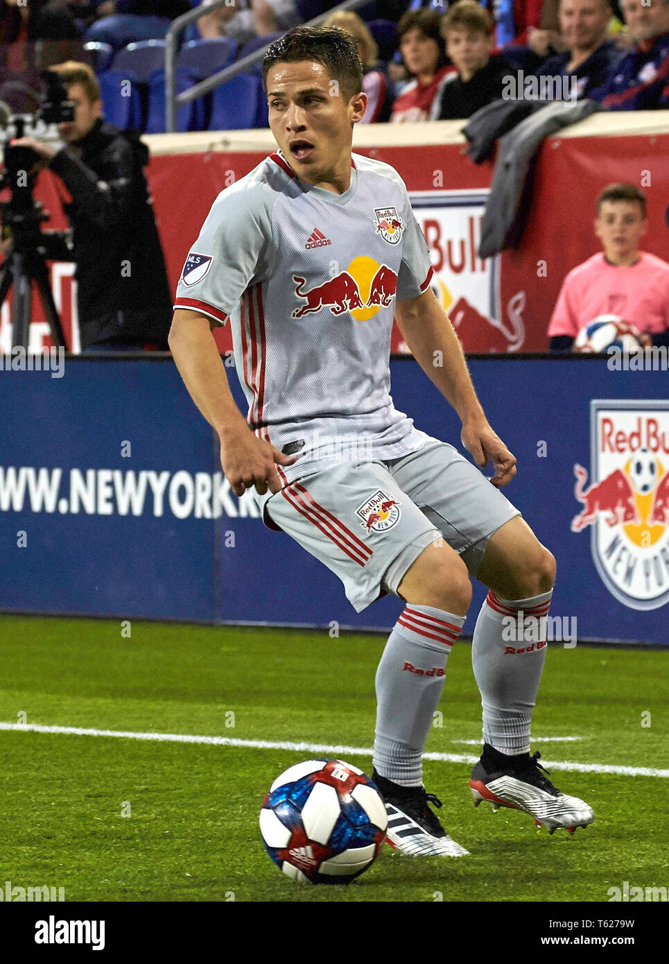 Harrison, New Jersey, USA. 27th Apr, 2019. New York Red Bulls defender  Connor Lade (5) in action during a MLS match between the FC Cincinnati and  the New York Red Bulls at
