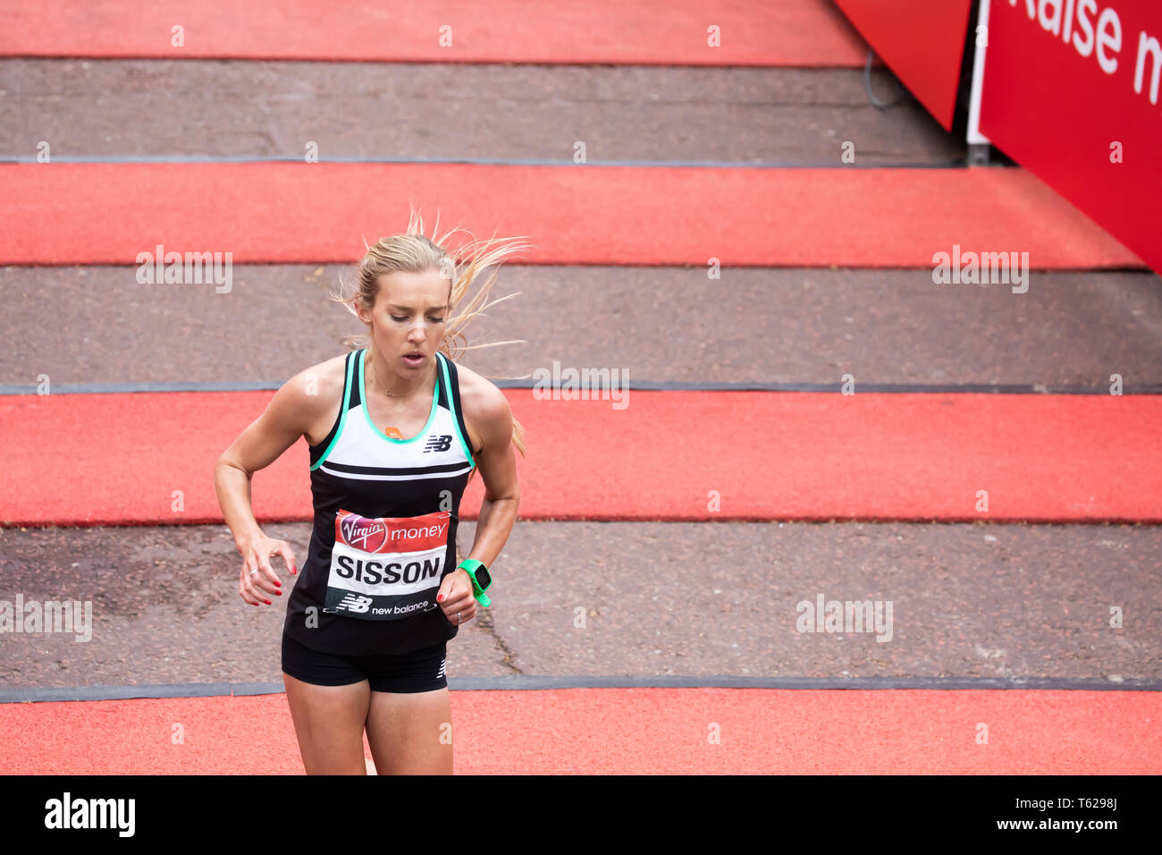 London,UK,28th April 2019, Emily Sisson completes The 39th London Marathon .Credit: Keith Larby/Alamy Live News Stock Photo