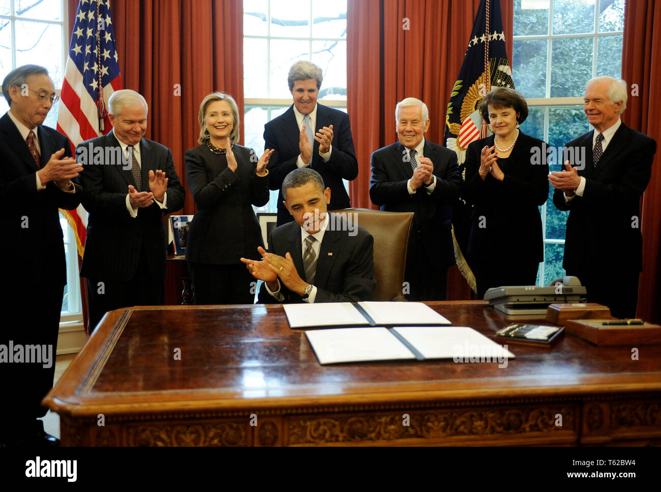 ***FILE PHOTO*** Former Senator Richard Lugar Has Passed Away. United States President Barack Obama signs the New START Treaty during a ceremony in the Oval Office of the White House, with, from left, U.S. Secretary of Energy Steven Chu, U.S. Secretary of Defense Robert Gates, U.S. Secretary of State Hillary Rodham Clinton, U.S. Senator John Kerry (Democrat of Massachusetts), U.S. Senator Richard Lugar (Republican of Indiana), U.S. Senator Dianne Feinstein (Democrat of California), U.S. Senator Thad Cochran (Republican of Mississippi). Credit: Leslie E. Kossoff/Pool via CNP /MediaPunch Stock Photo