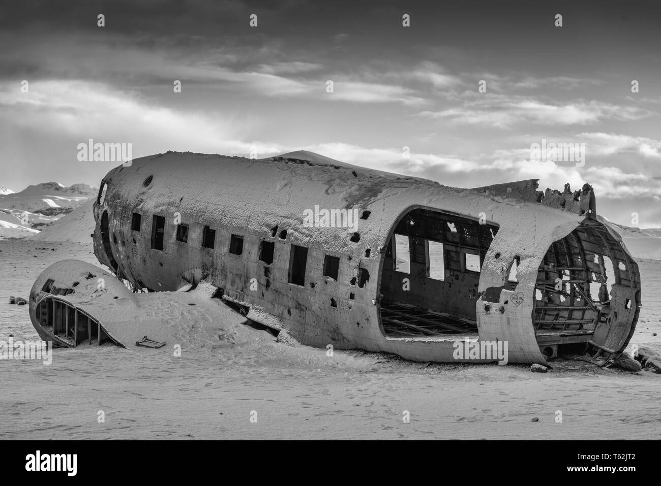 Crashed dc 3 plane hires stock photography and images Alamy