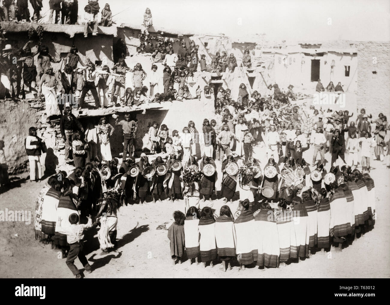 1890s NATIVE AMERICAN HOPI PUEBLO INDIAN WOMEN PERFORMING CIRCLE DANCE