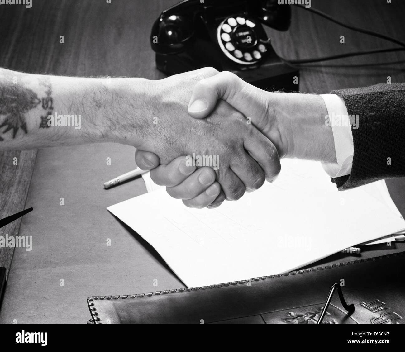 Manual labor 1940s hires stock photography and images Alamy