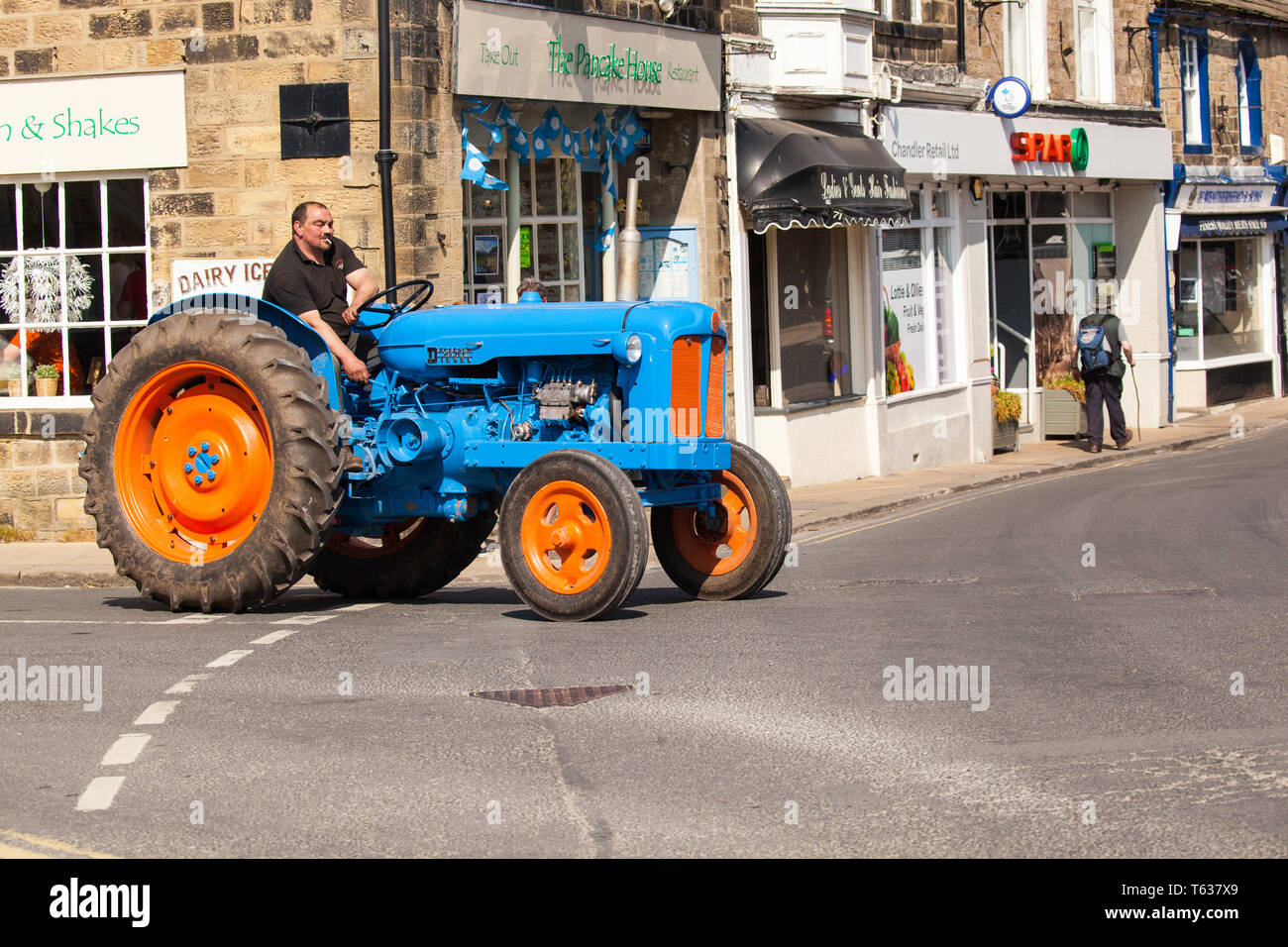 Fordson major diesel tractor hires stock photography and images Alamy