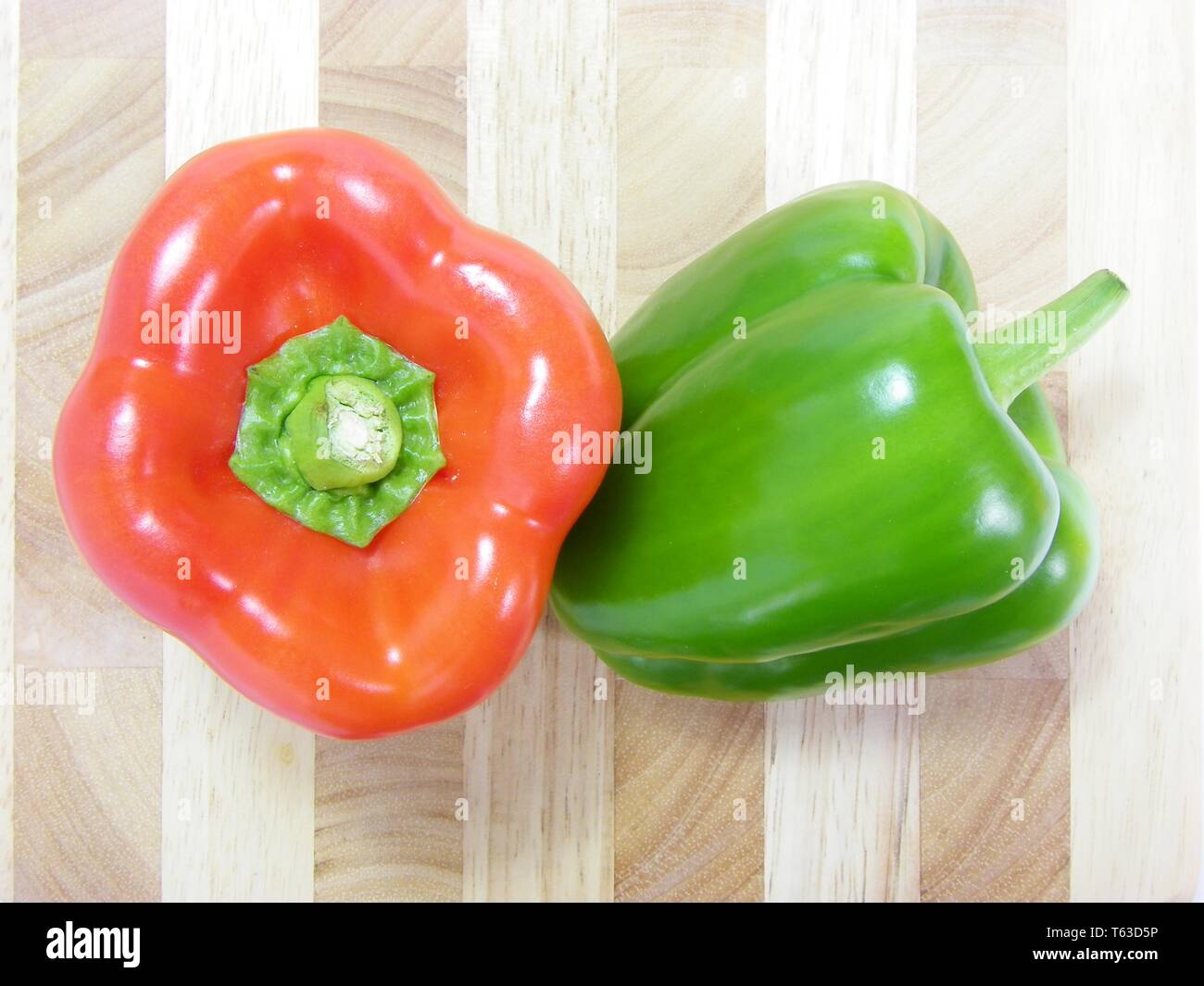 Red and green peppers Stock Photo - Alamy