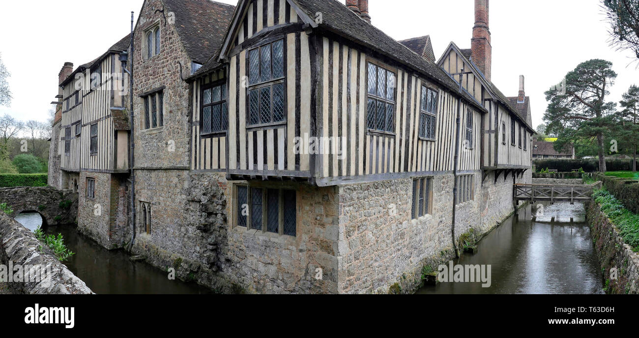 14th century moated manor house in Kent UK Stock Photo