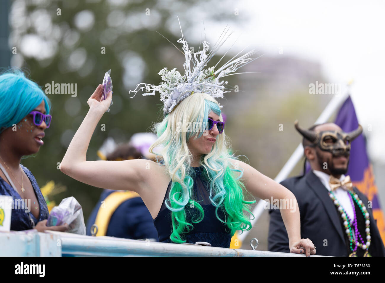 Wearing mardi gras beads hi-res stock photography and images - Alamy