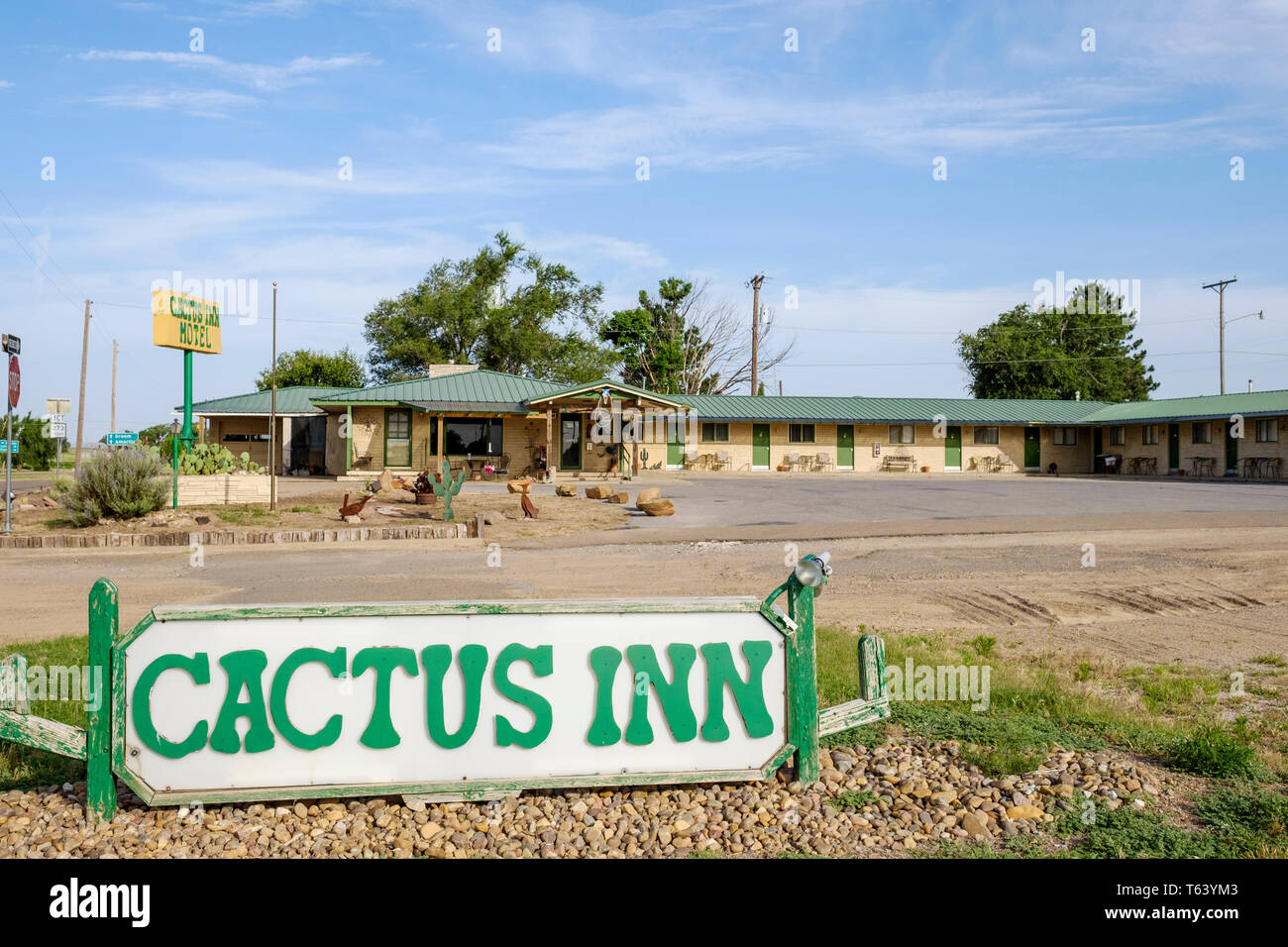 Cactus Inn Motel on U.S. Route 66 in McLean, Texas, USA Stock Photo - Alamy
