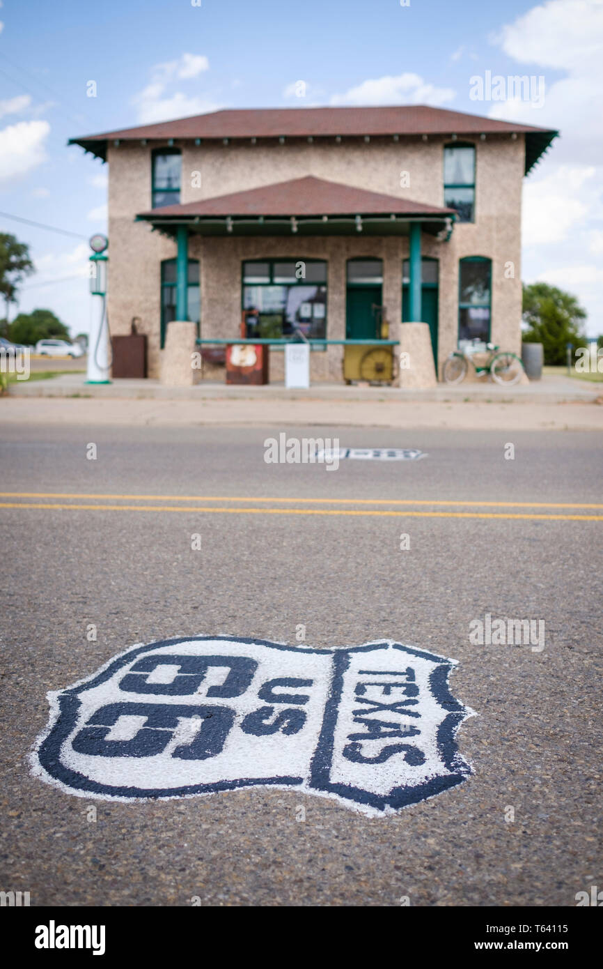 Magnolia Station is an Historic stop on Route 66 in Vega. It is a