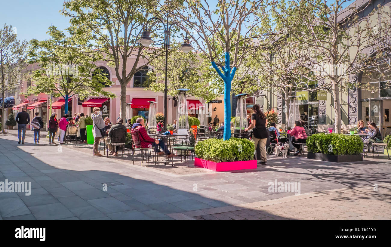 Madrid / Spain - 03 2019: Las Rozas village an shopping village with pedestrianized streets with luxury fashion boutiques Stock Photo - Alamy