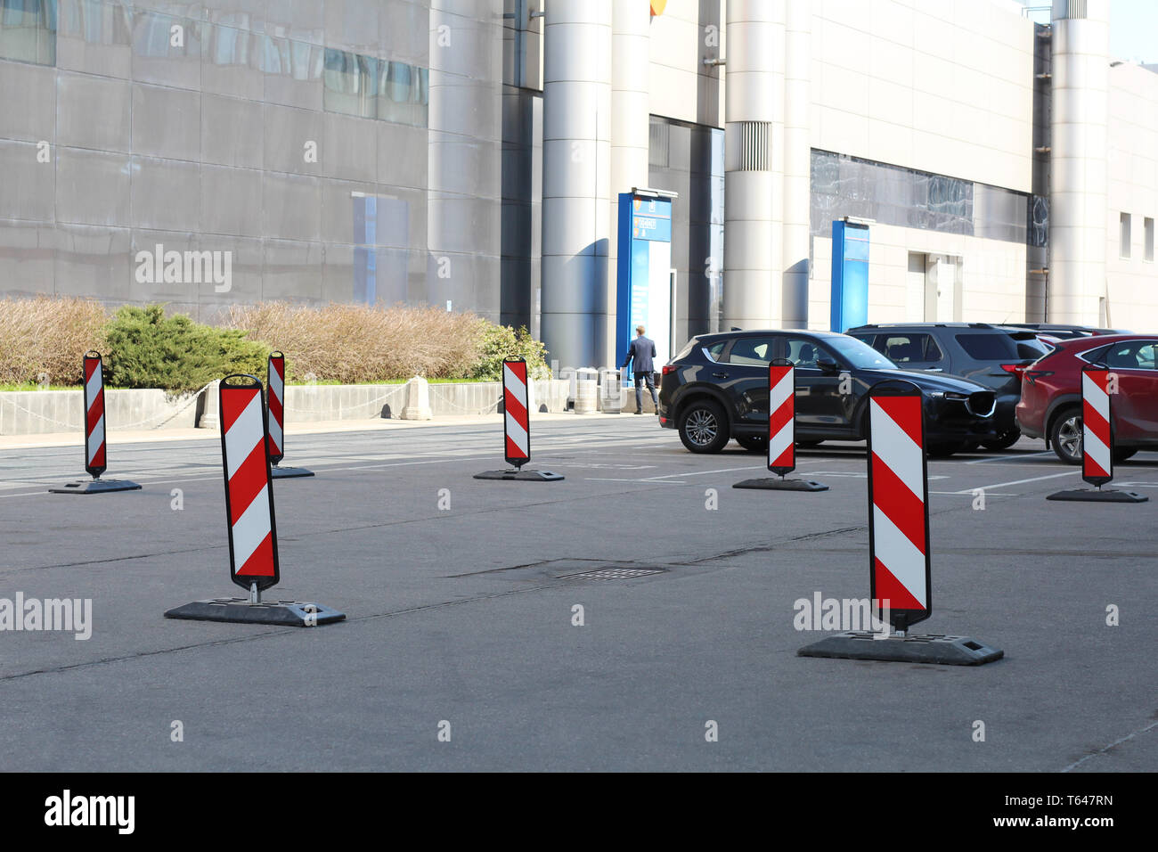 Parking. Road signs for more information. Obstacle detour on the right ...