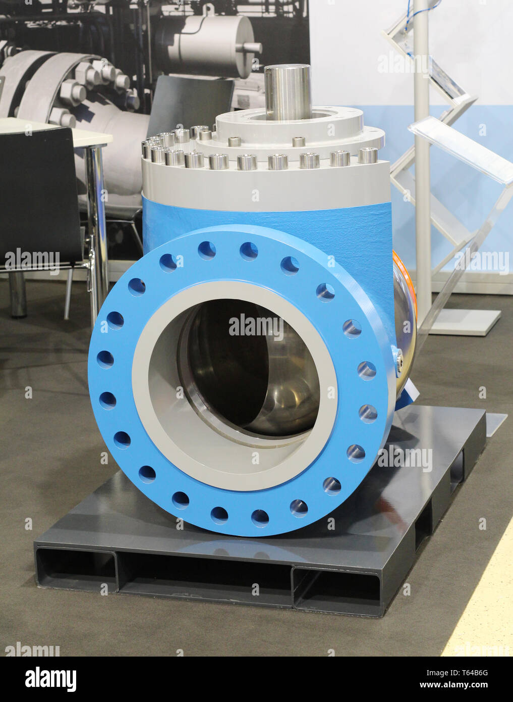 Valves regulating and locking regulating. Gate valves. Ball valves