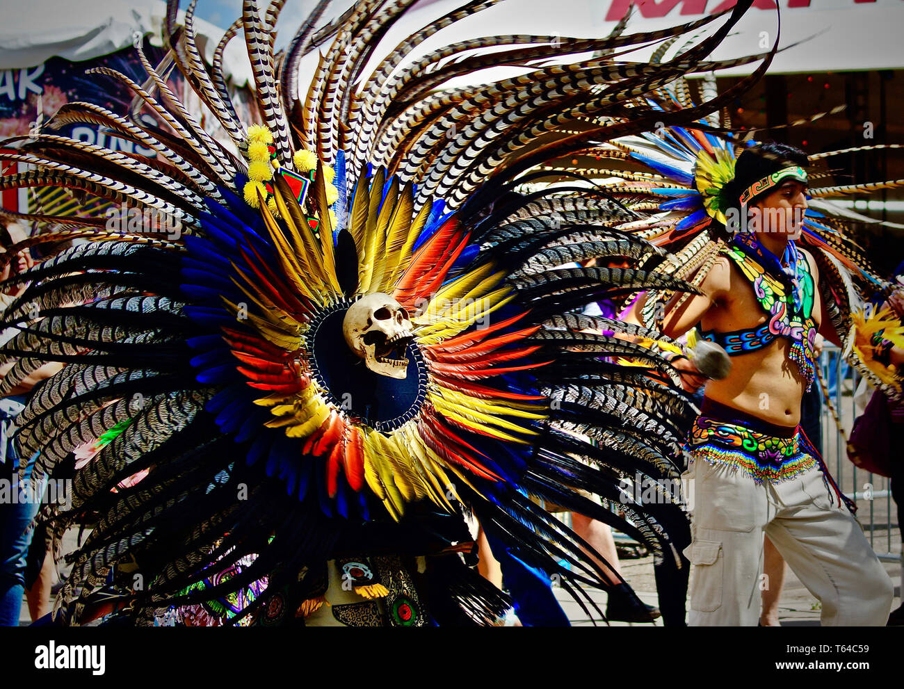 Albuquerque, USA. 28th Apr, 2019. Performers are seen at the annual