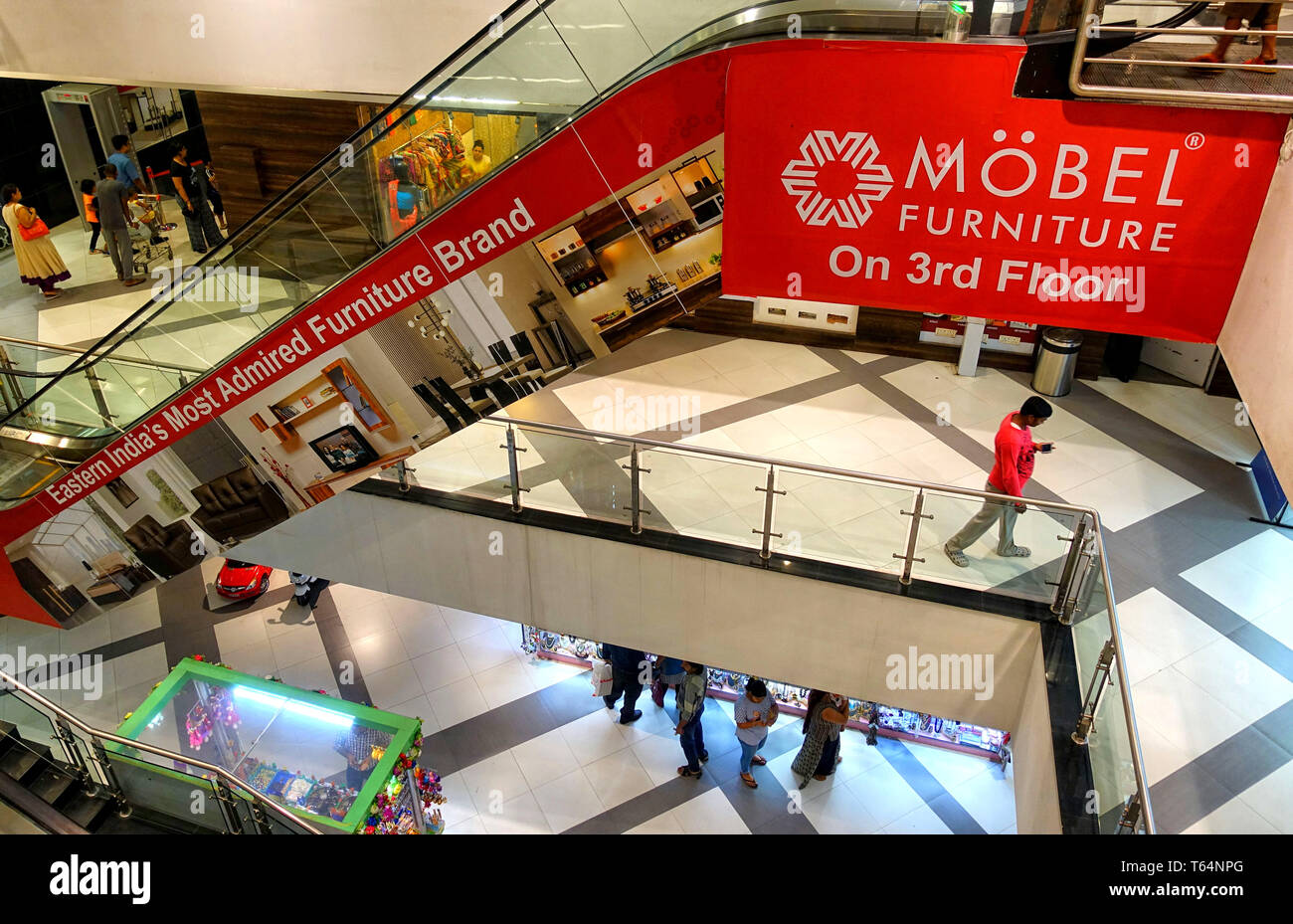 Kolkata West Bengal India 28th Apr 2019 Shoppers Are Seen At
