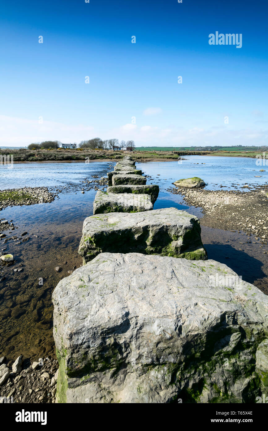 Giant stepping stones hires stock photography and images Alamy