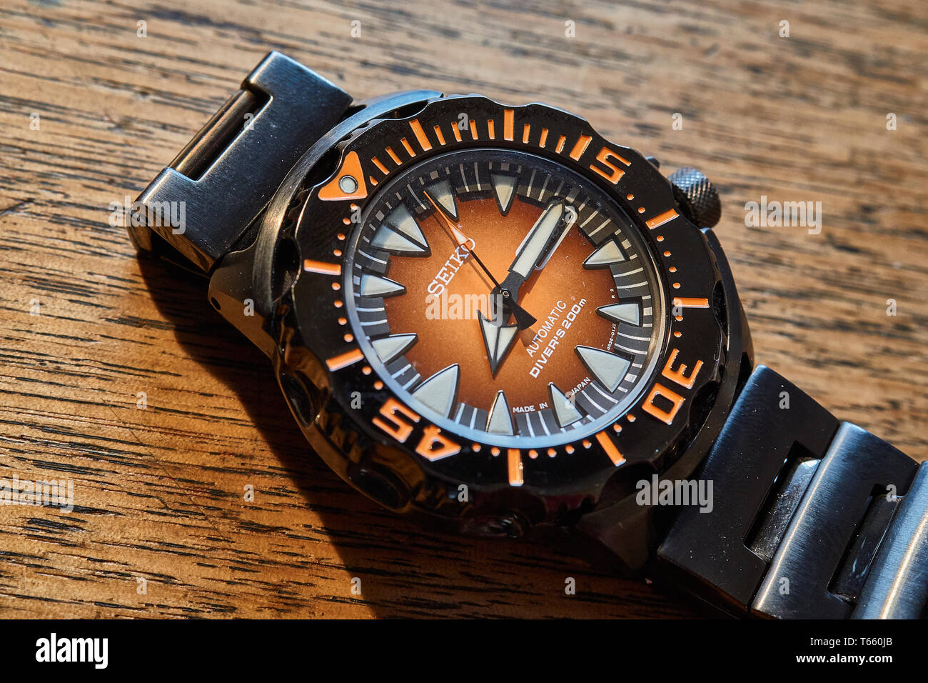 images of a 2nd generation seiko monster orange fang Stock Photo - Alamy