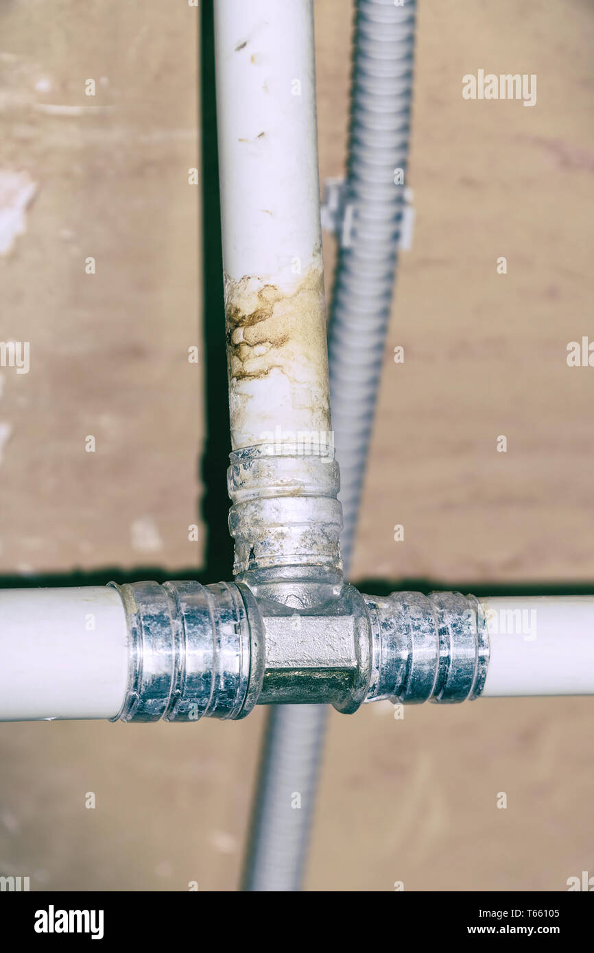 Sanitary engineering. Connection of plastic pipes through tees fittings ...