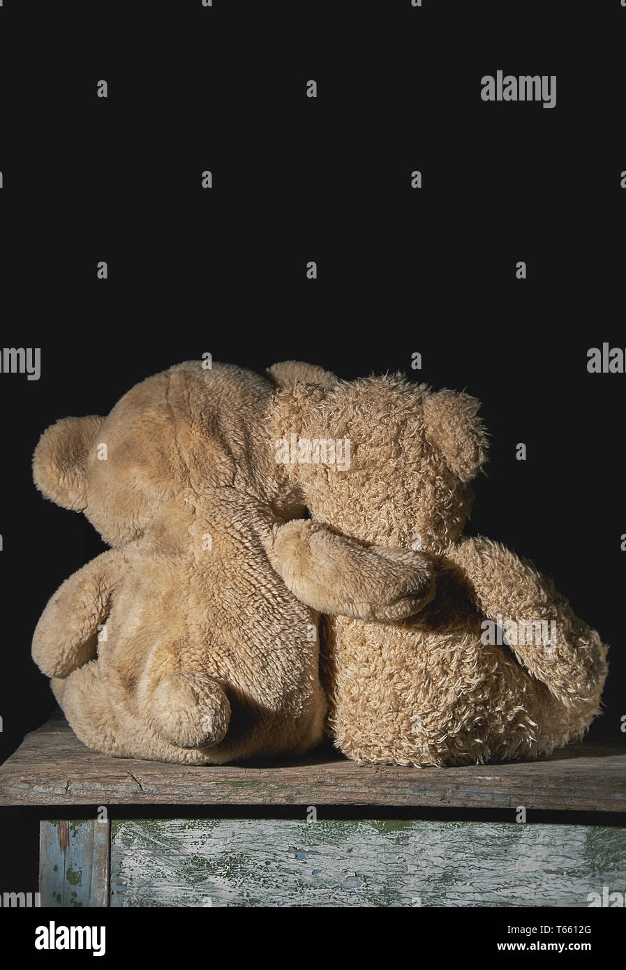 old brown teddy bear