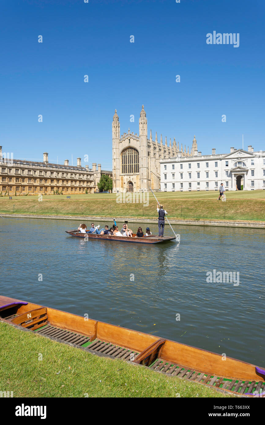 Punting on the River Cam, King's College, Cambridge, Cambridgeshire, England, United Kingdom Stock Photo
