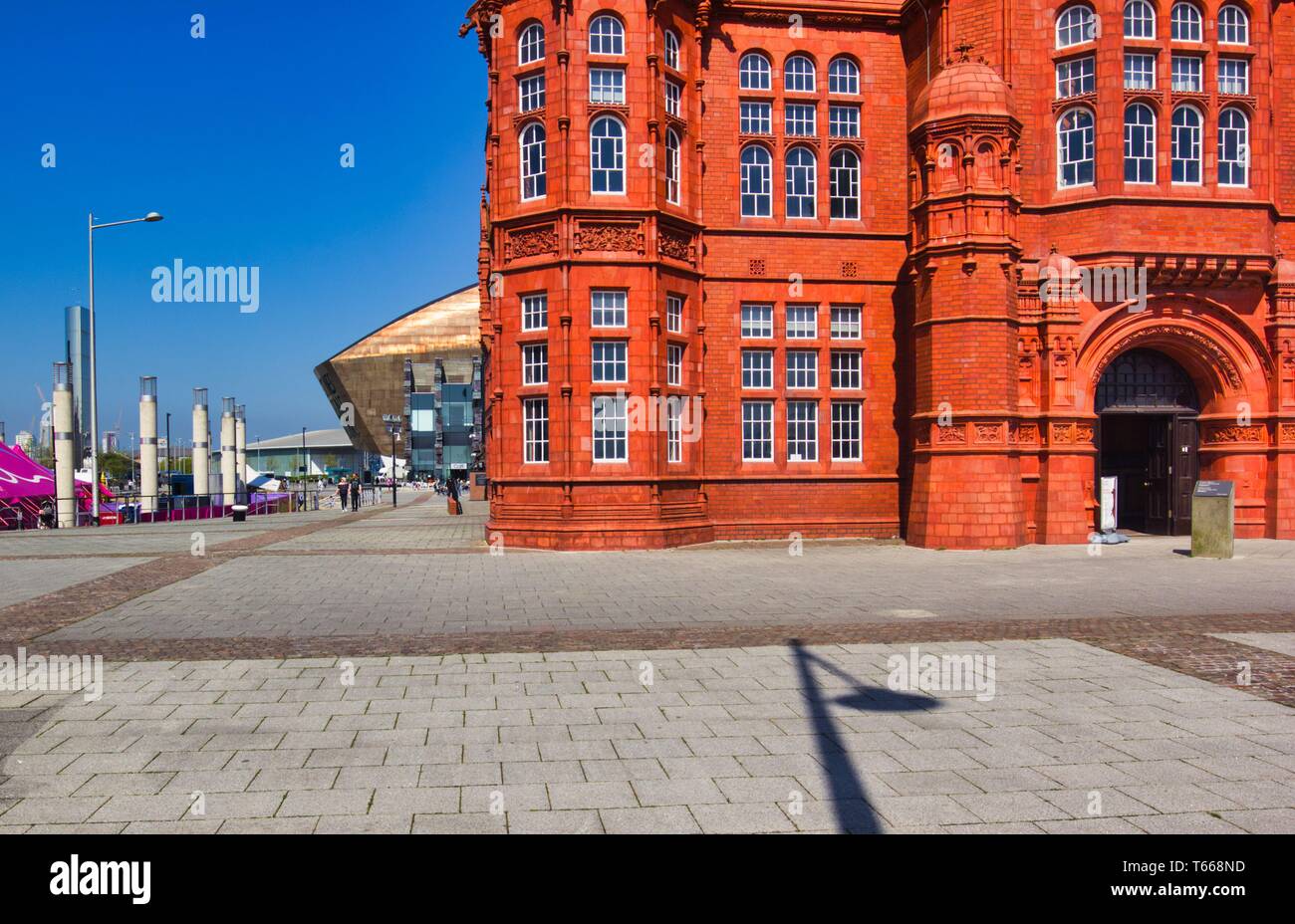 Grade 1 Listed Pierhead Building (Adeilad y Pierhead), Cardiff Bay, Wales, United Kingdom. Stock Photo