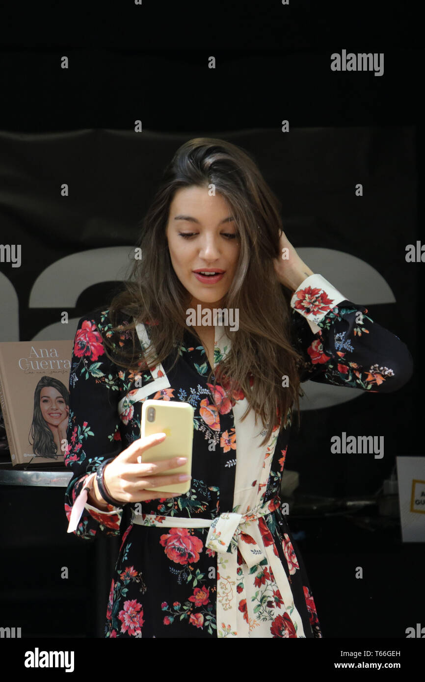 Ana Guerra signs books at her book signing event in Barcelona. Ana