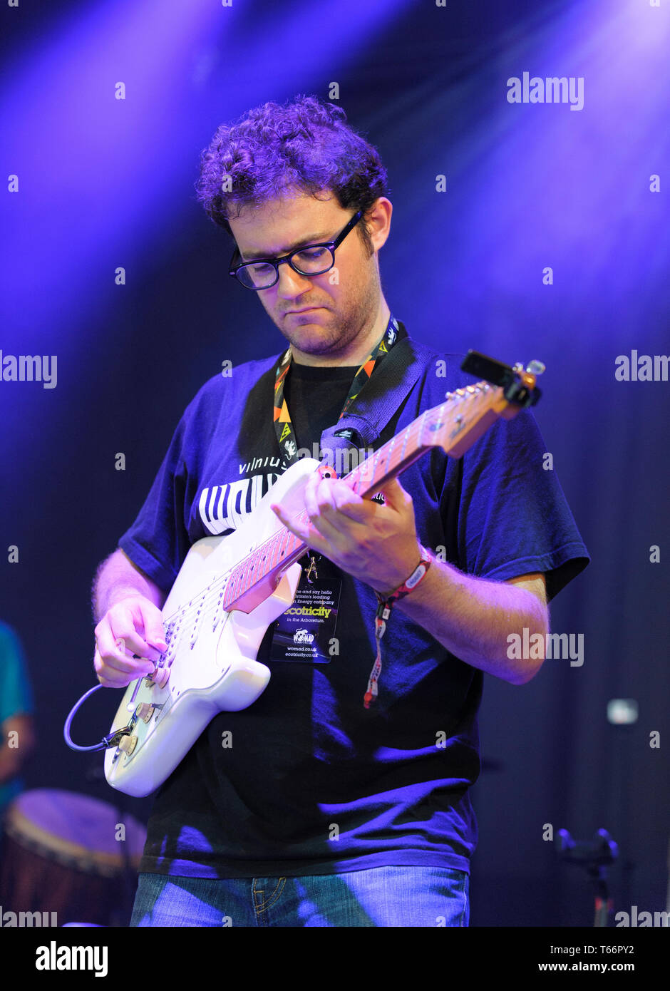 Chris mcqueen snarky puppy hi-res stock photography and images - Alamy
